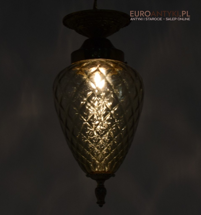 lampa w formie szyszki lampa w formie szyszki